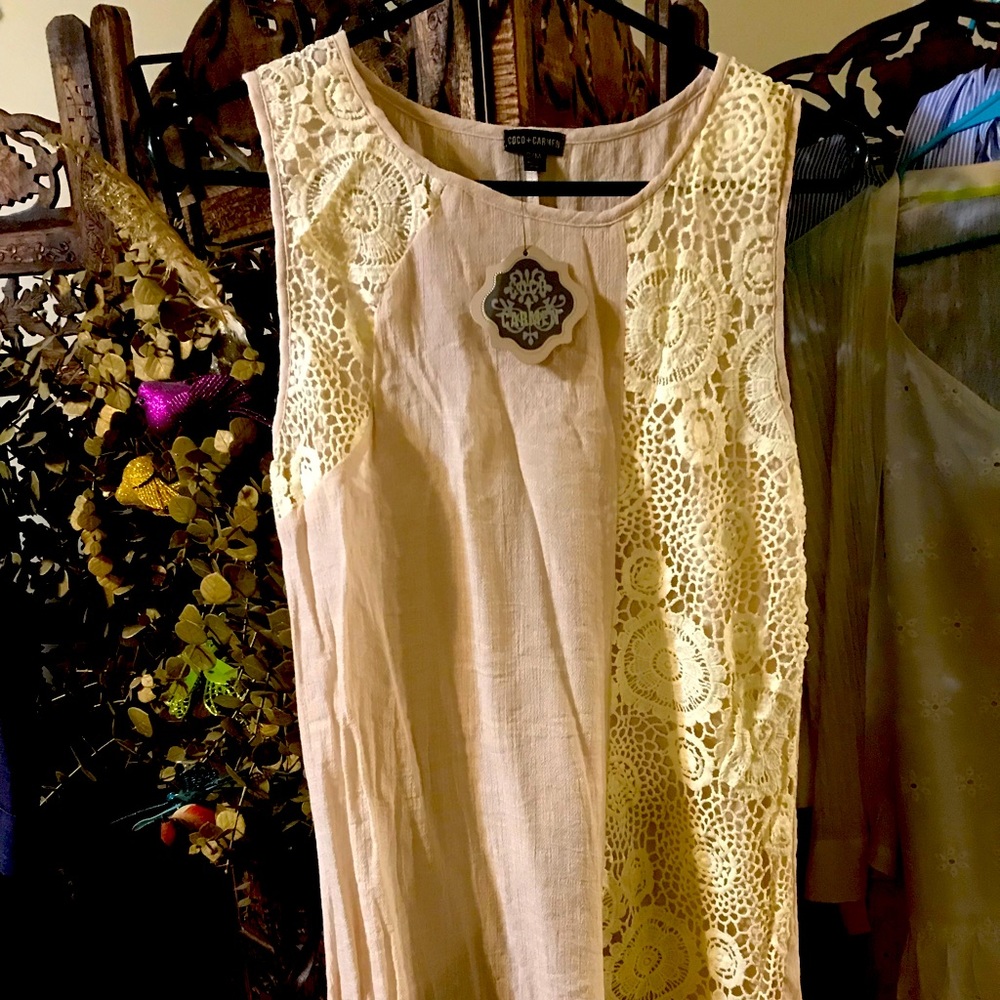 Lovely crochet tunic..New with tags S/M